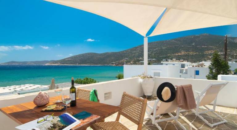 Child-friendly rental apartment with terrace | Next to the beach | Pets are welcome in Sifnos