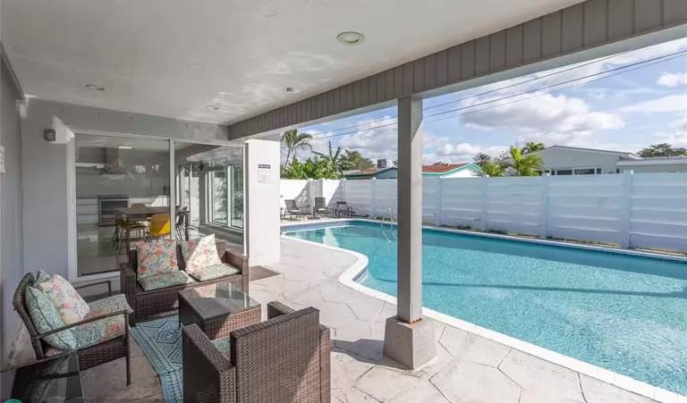 Modern Home w Heated Pool & BBQ Hollywood Beach
