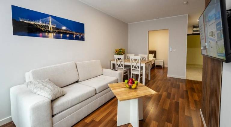 Apartament z hotelowymi udogodnieniami Kajetany