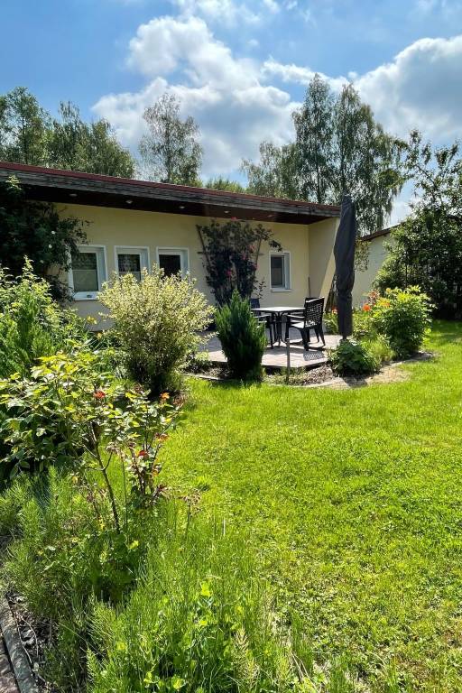 House with patio, yard & barbecue | Nature view | Dogs allowed — photo 5