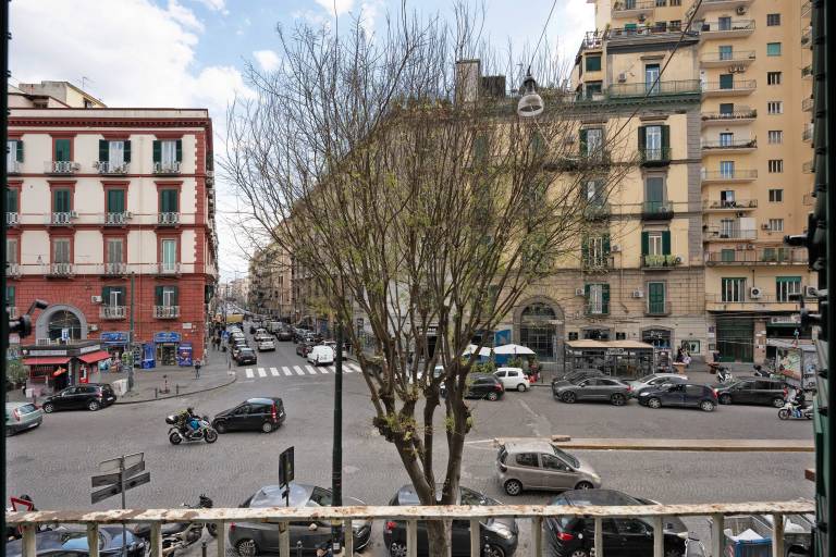 Aparthotel with fast internet | Near Naples Cathedral — photo 3