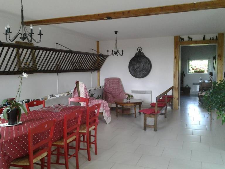 Wonderful gite with pool, garden & patio | Pets allowed — photo 2