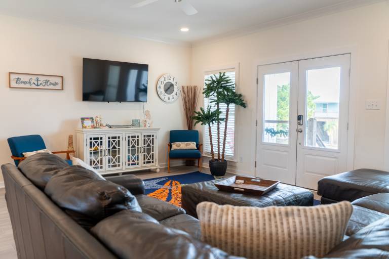 Sunset Blessing - 207 Arias Ct — photo 3