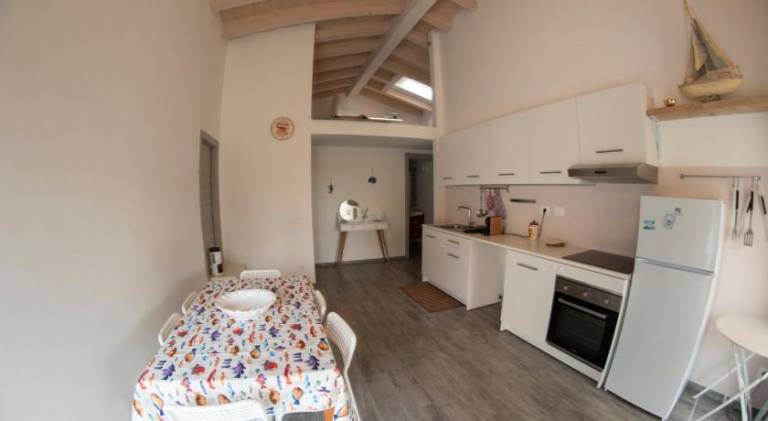 Holiday apartment with garden, patio & hot tub — photo 3