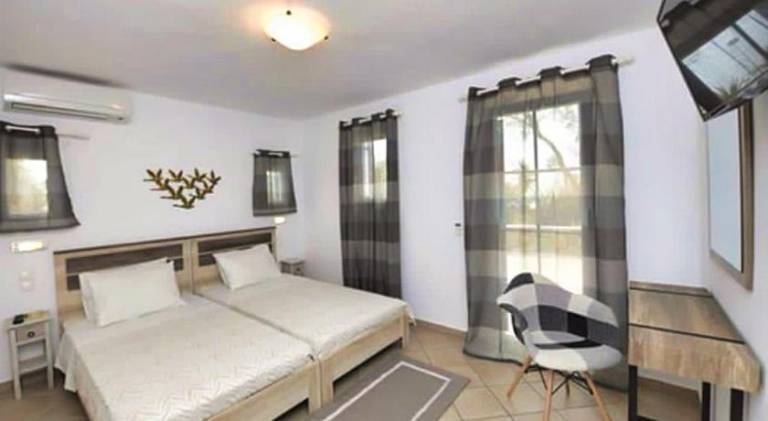 Holiday apartment with garden & patio in Mykonos