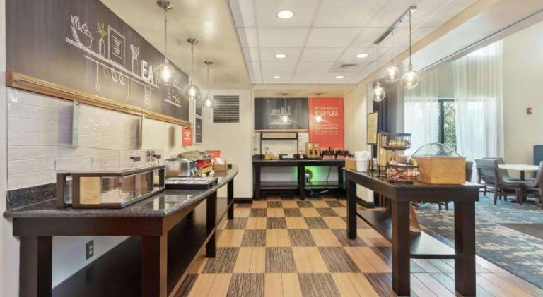 Hampton Inn & Suites Orlando-Apopka — photo 5