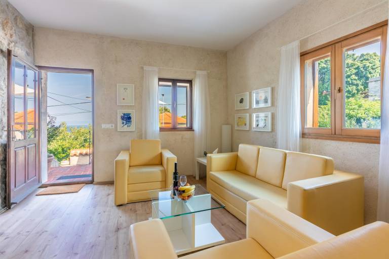 Fully equipped vacation home with barbecue & garden | Garden view | Next to the beach | Pets are welcome — photo 4