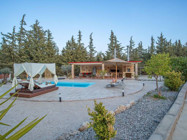 Vacation home with BBQ — photo 4