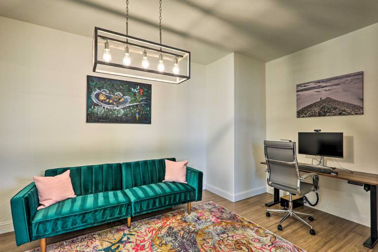 12 Mi to Riverwalk District: Quiet Reno Retreat — photo 4
