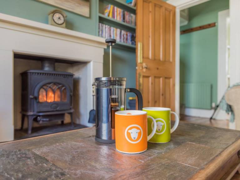 Fully equipped beautiful cottage with yard | Dogs allowed — photo 2