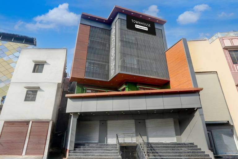 Townhouse Vishwanath Temple Varanasi