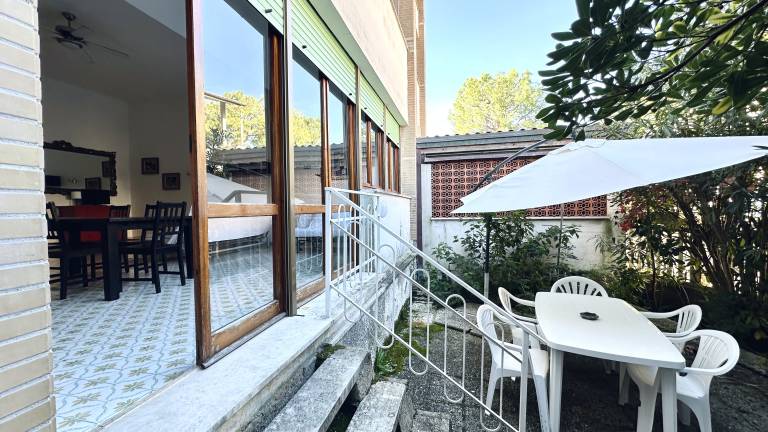 Holiday apartment with garden — photo 5