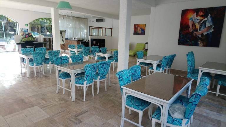 Serviced apartment with yard, patio & pool | Dogs allowed — photo 5