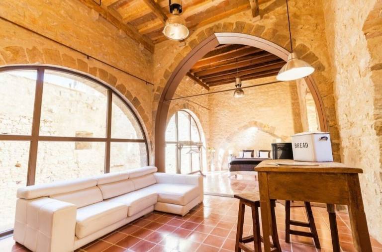 Aparthotel Girona