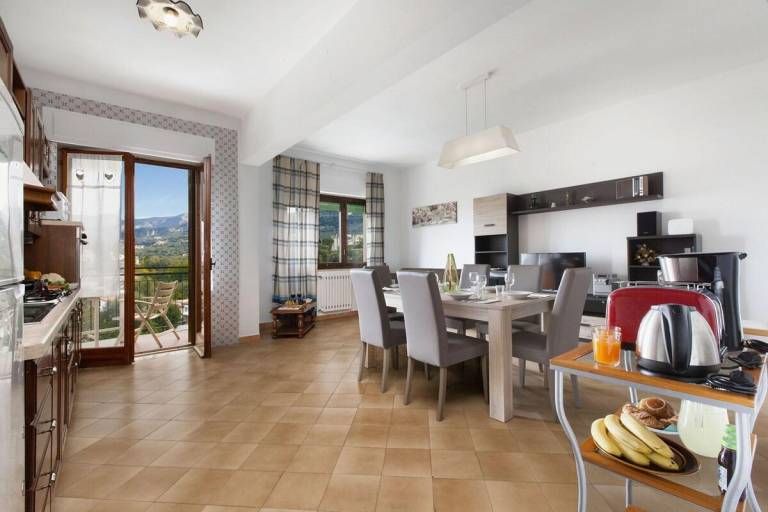 Holiday apartment with patio in Massa Lubrense