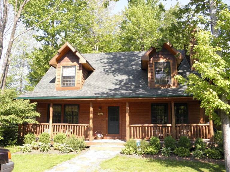 House  Saugatuck