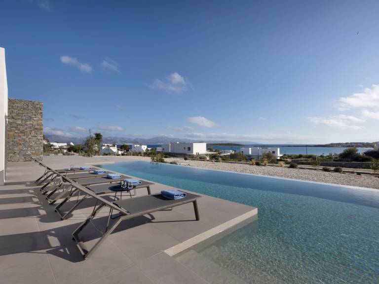 Fully equipped big vacation home with terrace, private pool & barbeque | Next to the beach | Pets are welcome — photo 3