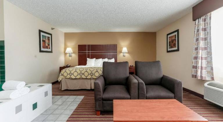 Baymont by Wyndham Bowling Green — photo 2