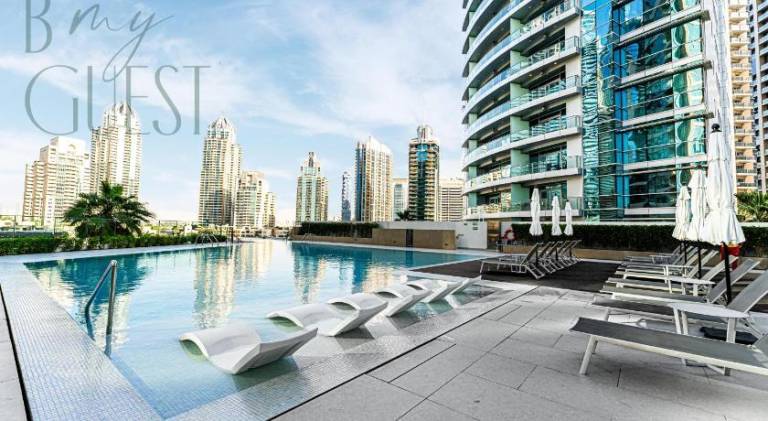 Elegant Modern 1BR with Stunning Marina Views — photo 4