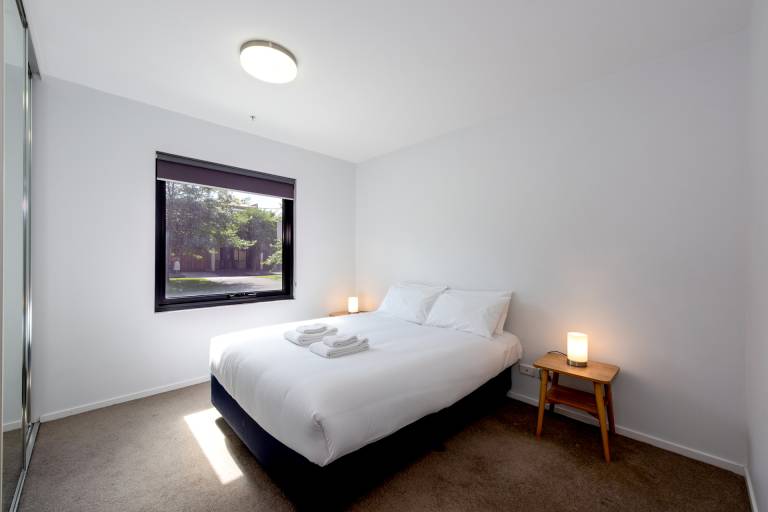 Cozy 1Bed Unit in leafy Carlton 10 mins from CBD