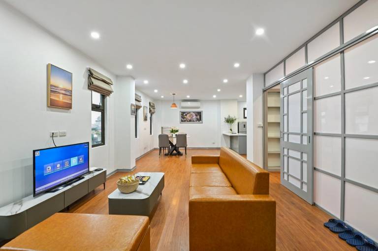 Serviced apartment with patio & garden in Hanoi