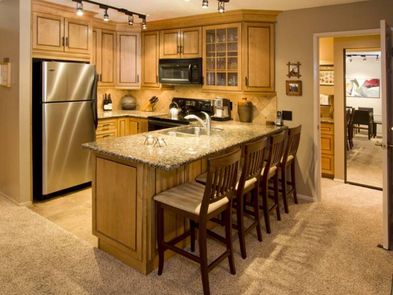 Condo with private pool — photo 4