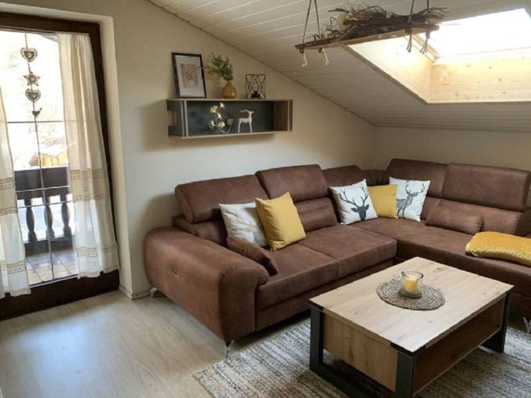 Family-oriented holiday apartment with garden | Nature view | Next to the ski | Pets are welcome — photo 3