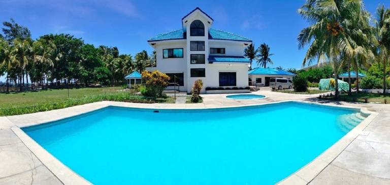 Villa Pagudpud