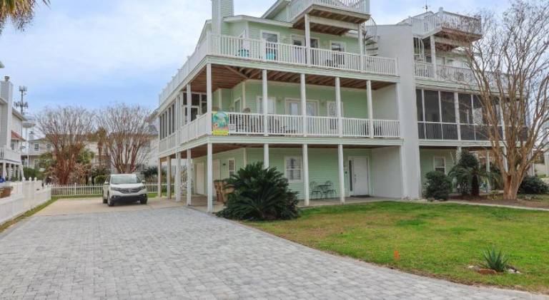 Lovely vacation home | Next to the beach | Pets allowed in Tybee Island, GA