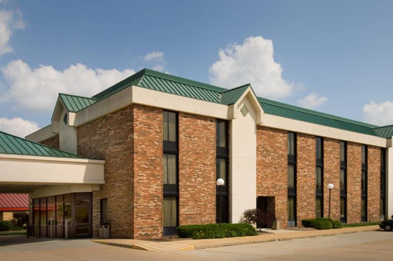 Wingate by Wyndham St Louis Fenton Route 66