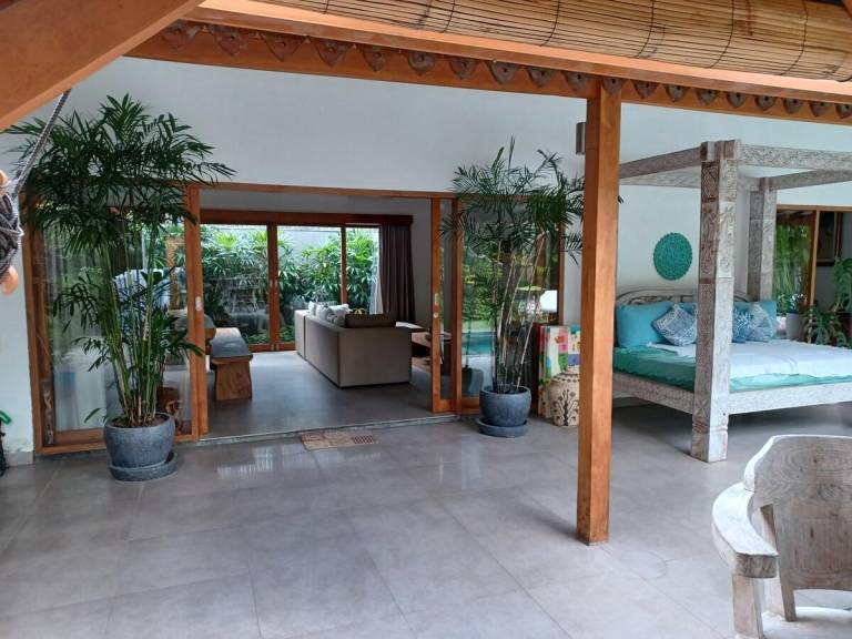 Pleasant vacation home with pool & garden | Perfect for remote work | Pet-friendly — photo 5