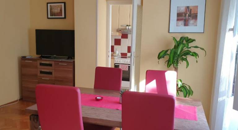 Holiday apartment with 2 rooms for 5 persons — photo 3