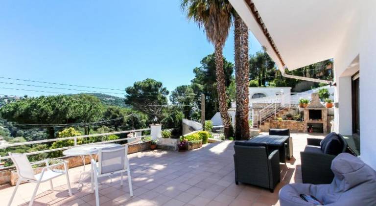 Beautiful villa with pool | Close to the beach | Pet-friendly — photo 3