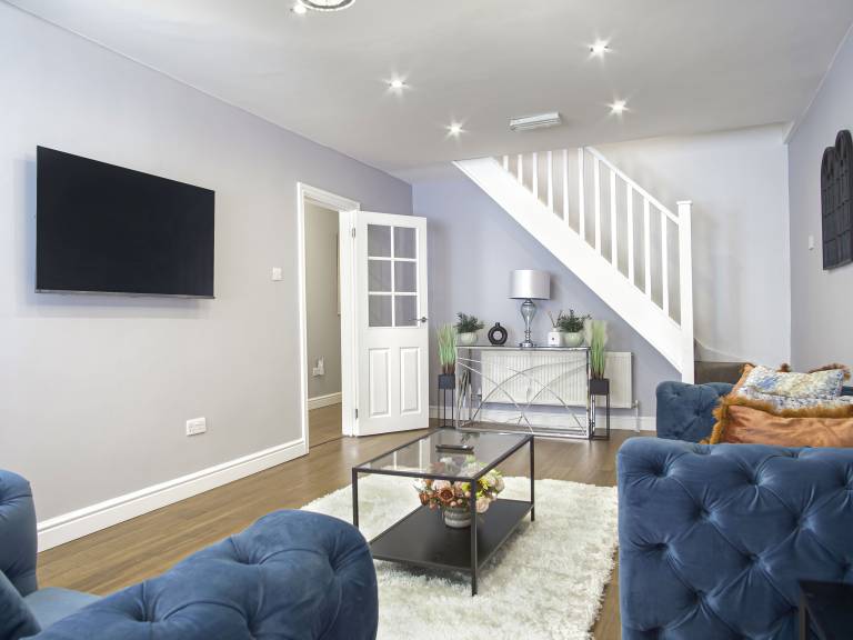 Cozy Riverside Retreat in Snodland