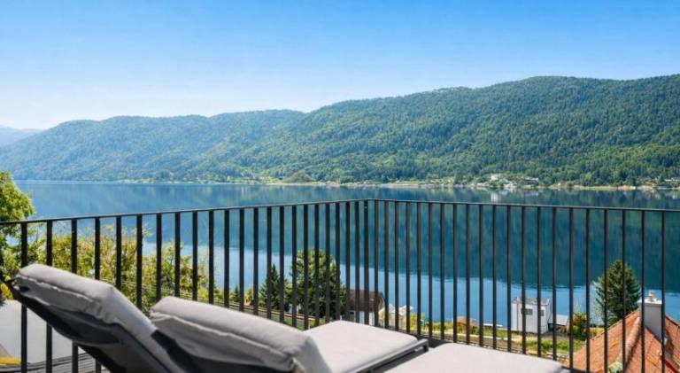 Holiday apartment with terrace | Ski nearby | Dogs allowed in Villach