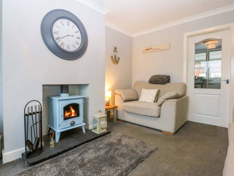 Cottage with garden | Beach view — photo 4