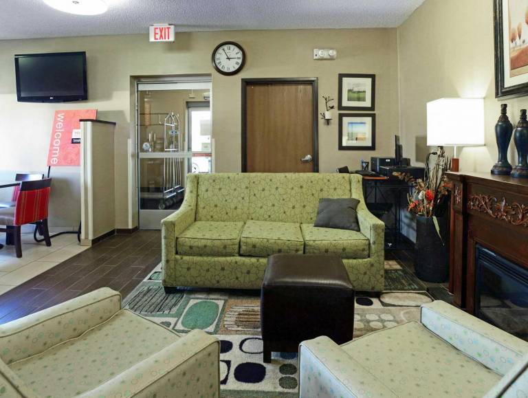 AmericInn by Wyndham Quincy in Quincy, IL
