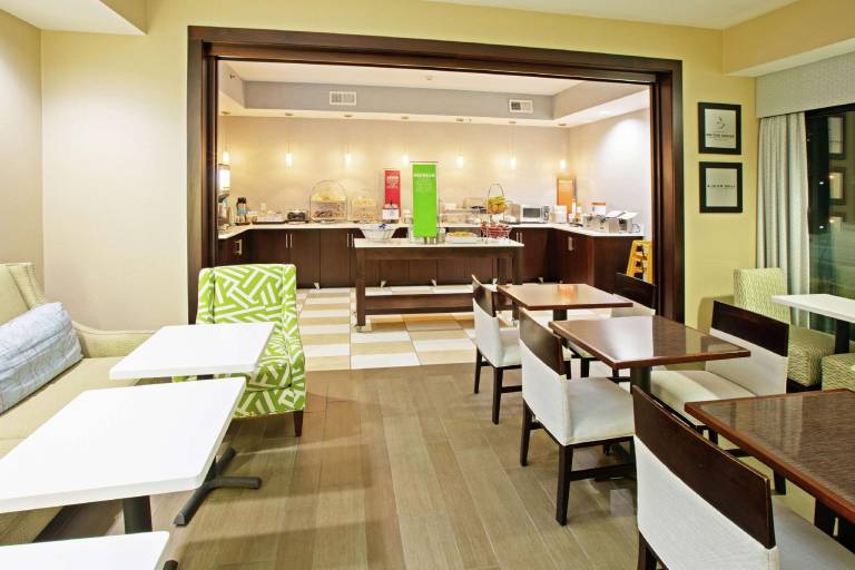 Hampton Inn Elizabethtown — photo 4