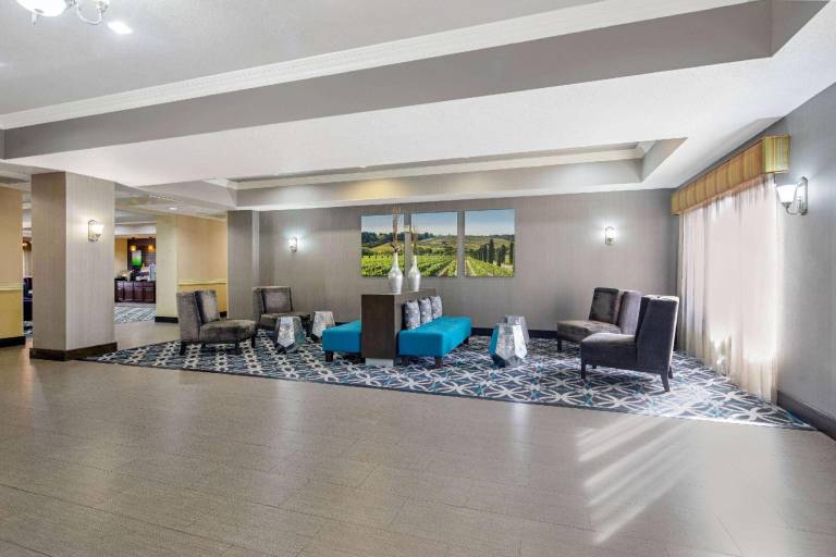La Quinta Inn & Suites by Wyndham Temecula — photo 3