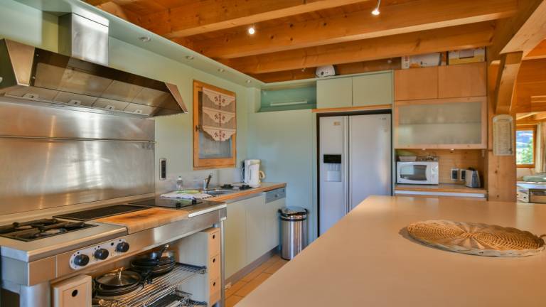 Children-friendly charming chalet with patio & barbeque | Mountain view | Next to the ski | Pets are welcome — photo 5