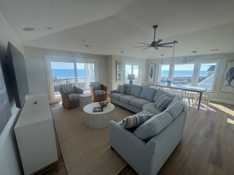 Brand New 8-Bedroom Luxury Retreat Semi-Oceanfront Pool • Hot Tub • Tiki Bar • Ocean Views — photo 4