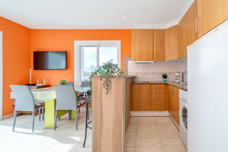 Holiday apartment with terrace, yard & grill | Close to the beach | Pet-friendly — photo 3