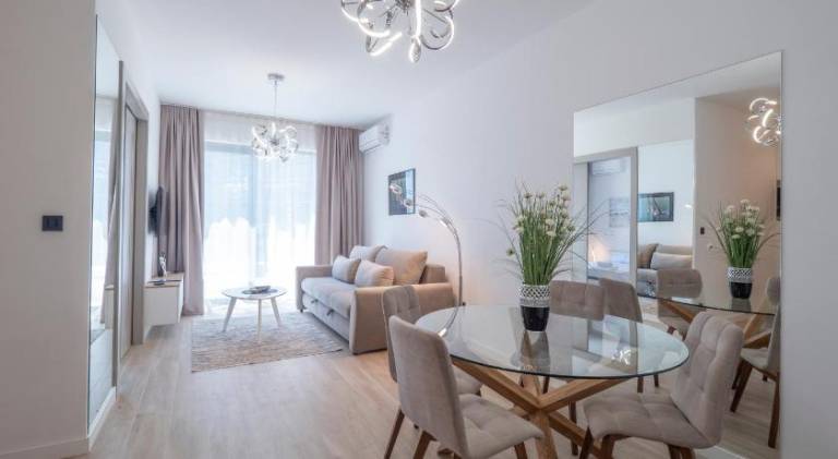 Serviced apartment with pool & terrace — photo 4