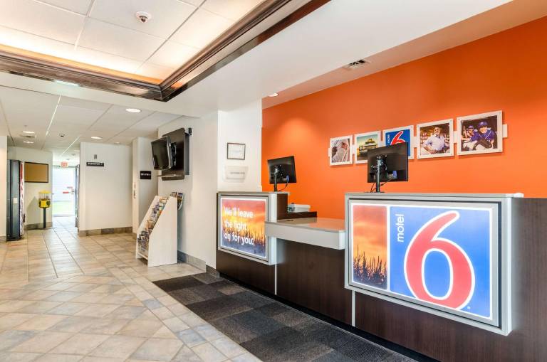 Motel 6 Kearney, NE — photo 3