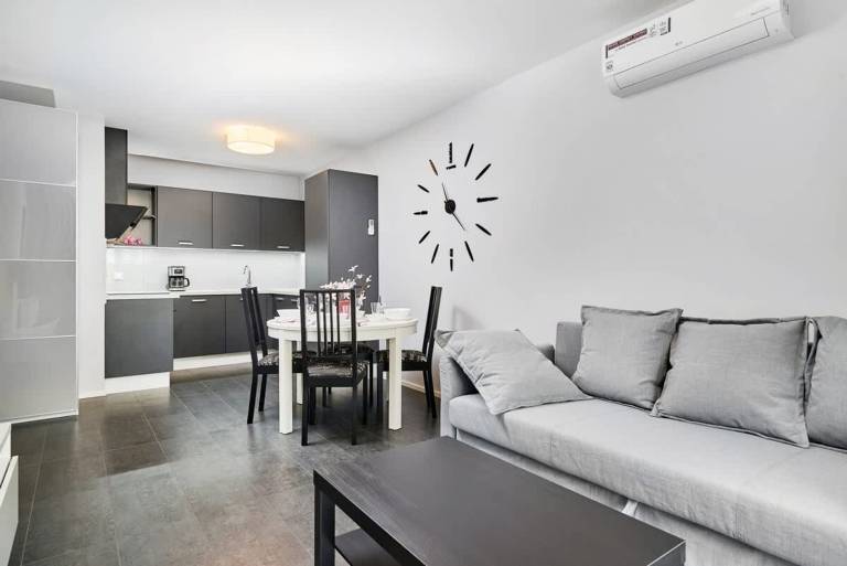 Rental apartment with yard & patio in Wroclaw