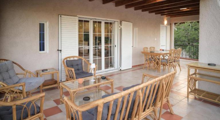 Vacation home with grill, patio & yard — photo 4