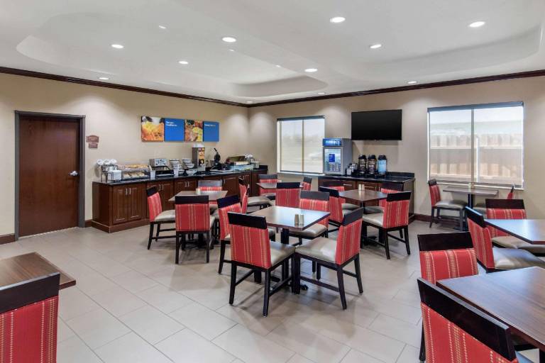 Comfort Inn Near UNT — photo 5