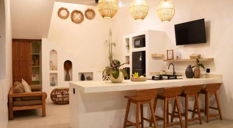 Villa with pool — photo 3