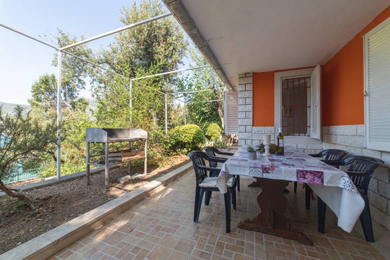 House with barbecue, fast internet & patio | Sea view — photo 4