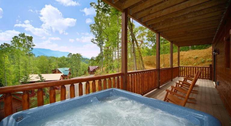 Vacation home with hot tub | Dogs allowed — photo 5